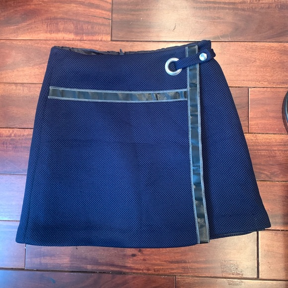 Topshop Dresses & Skirts - Topshop Mini Skirt